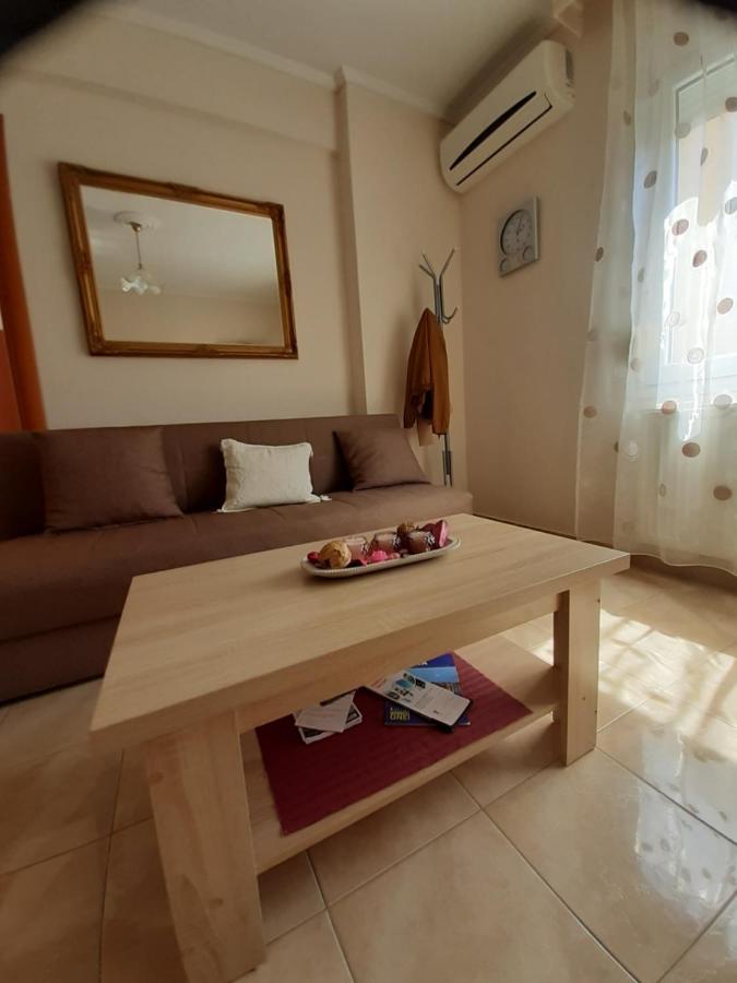 M&T Apartment Kavála ภายนอก รูปภาพ