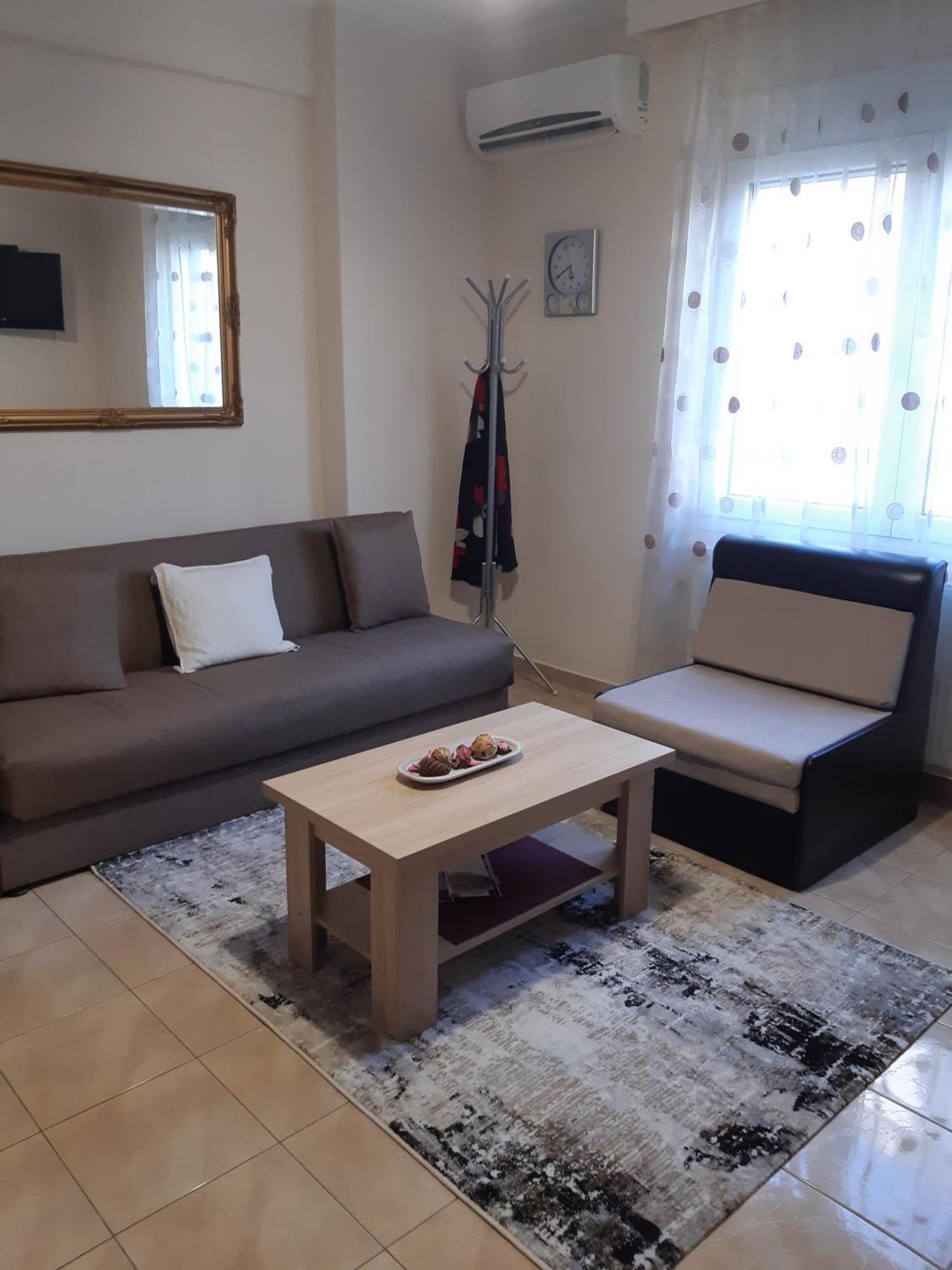 M&T Apartment Kavála ภายนอก รูปภาพ